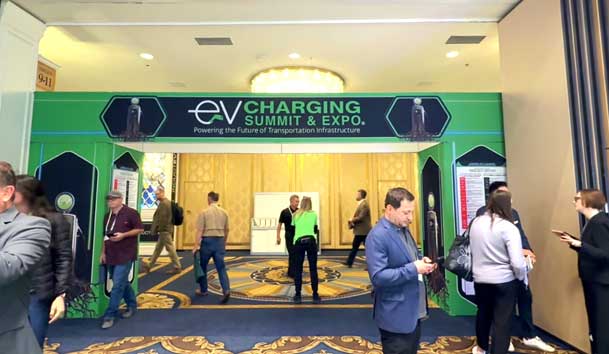 綠色征程，創(chuàng)新領(lǐng)航：鴻嘉利EVCS 2025展圓滿收官！(圖2)