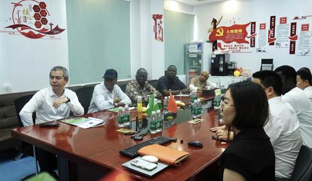 立足中國，鏈接世界｜尼日利亞合作伙伴來訪鴻嘉利總部，共促中非能源升級(圖2)
